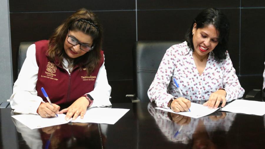 Firma SEDUMA alianza para protección de animales en situación de calle