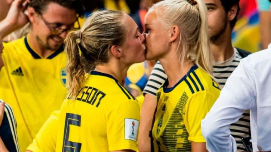 El conmovedor beso en el Mundial Femenil
