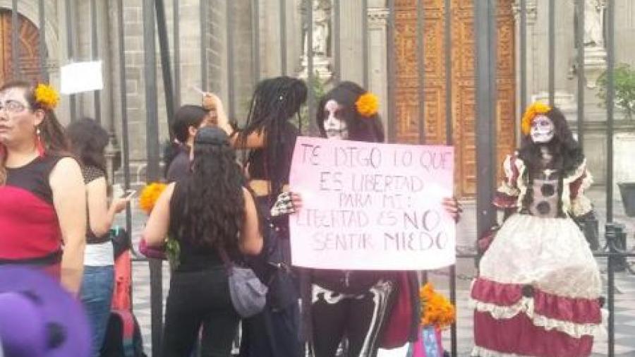 Protestan por homicidios en Hemiciclo a Ju&aacute;rez