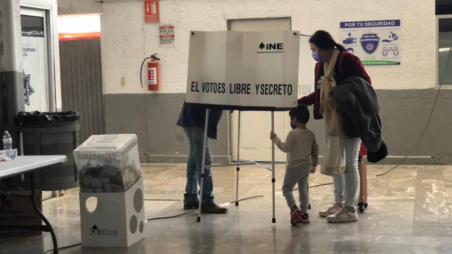 Destaca INE jornada electoral en paz y tranquila