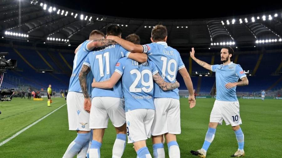 Lazio golea a Milan y cae al quinto puesto
