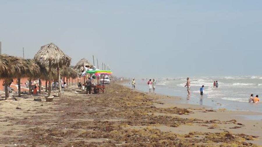 Playa Bagdad casi desierta por temporada