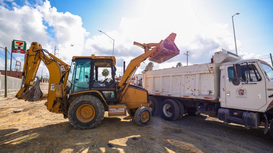 Acompa&ntilde;aron vecinos al Alcalde Carlos Pe&ntilde;a Ortiz en supervisi&oacute;n de obra por m&aacute;s de 8 MDP