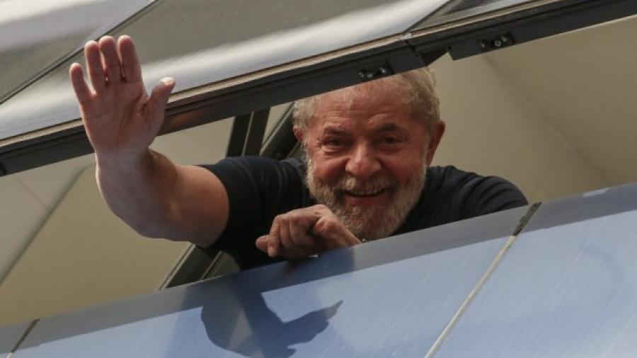 Reducen condena a expresidente de Brasil