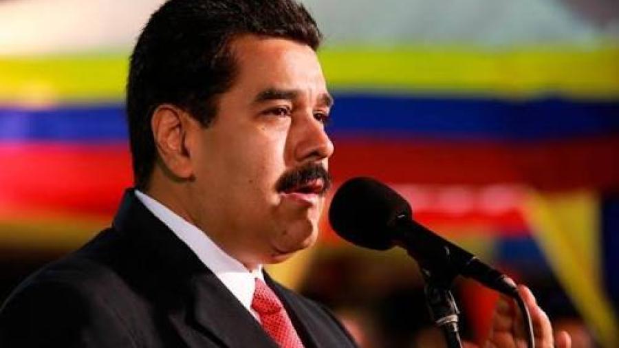 Promete Maduro normalizar precios de bienes "a la buena o a la mala"