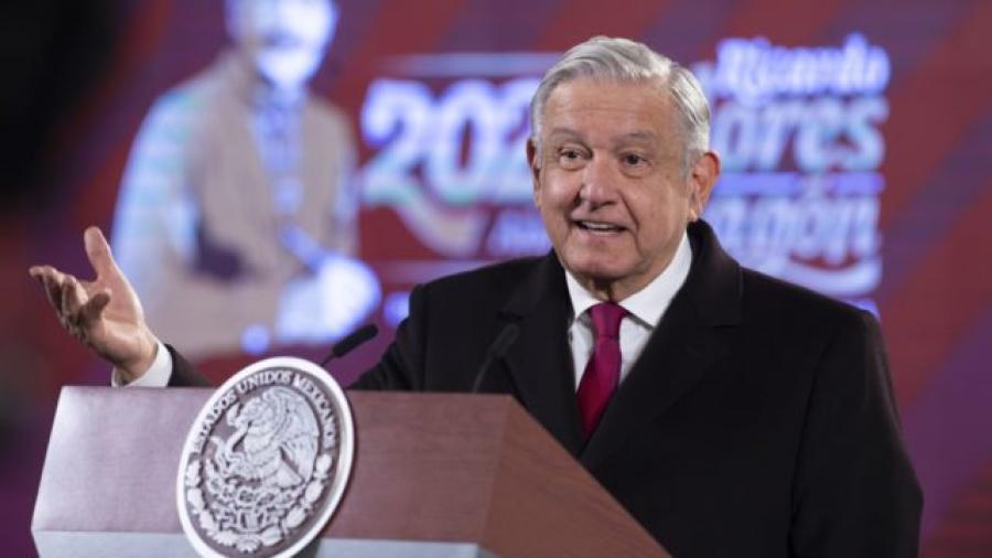 “Un problema menos” celebra AMLO que cuarta ola en México va a la baja 