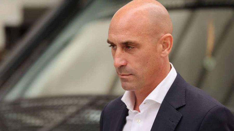 Luis Rubiales fue detenido en su llegada a España; le liberaron posteriormente