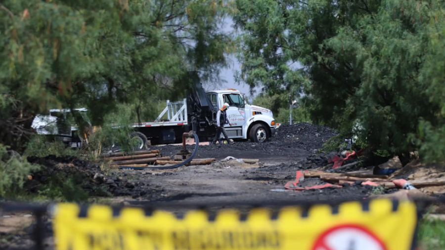 Reconoce gobernador de Coahuila complicado estimar momento para rescate de mineros 