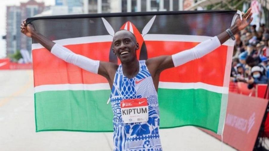 Fallece Kelvin Kiptum, plusmarquista mundial de maratón