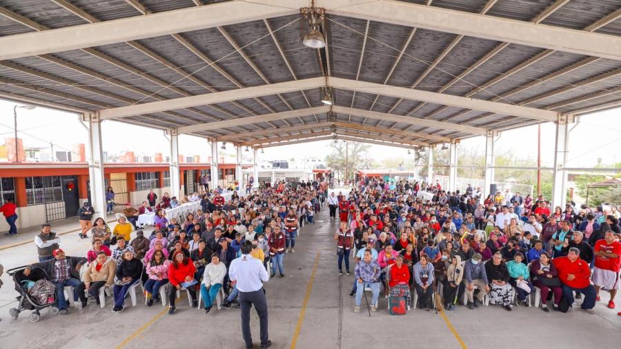 Apoyó Alcalde Carlos Peña Ortiz a más de 500 ciudadanos en Jarachina Sur