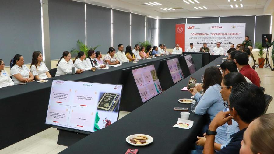 Imparten en la UAT conferencia sobre seguridad y protección ciudadana