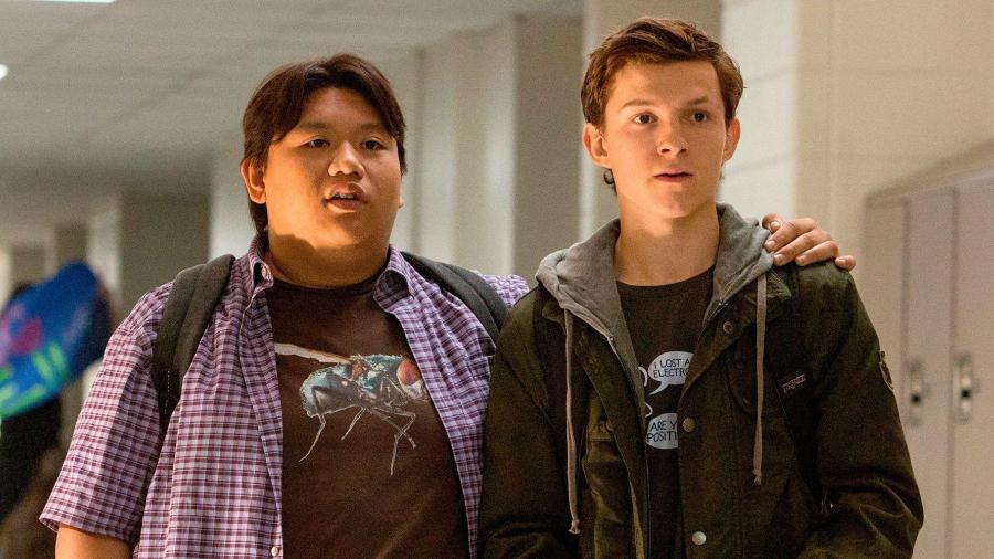 Jacob Batalon presume cambio físico en redes sociales 