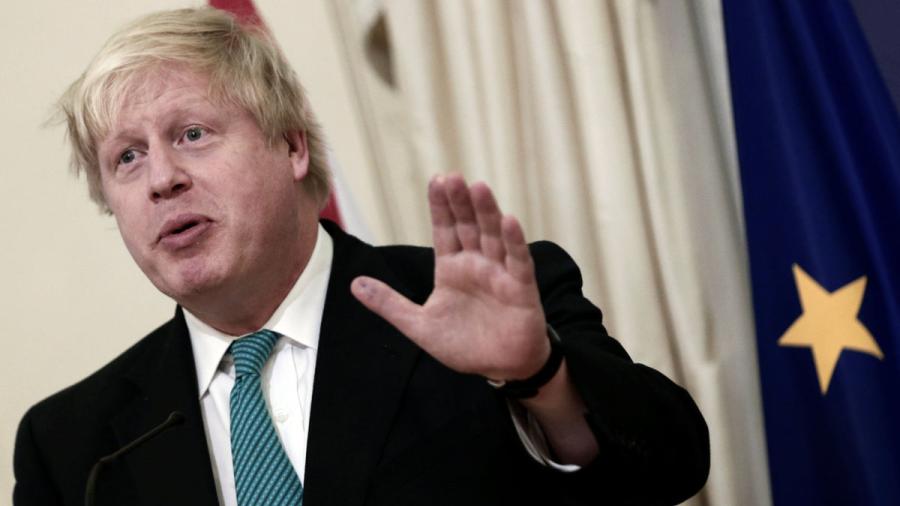 Cancela viaje a Moscú Boris Johnson tras ataque con gas en Siria