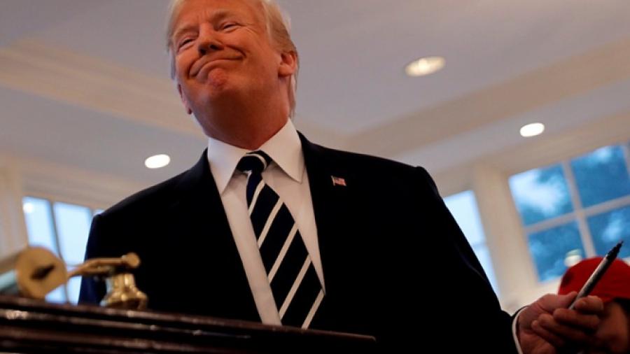 "Declive mental" de Trump es encubrido por funcionarios: ex colaboradora