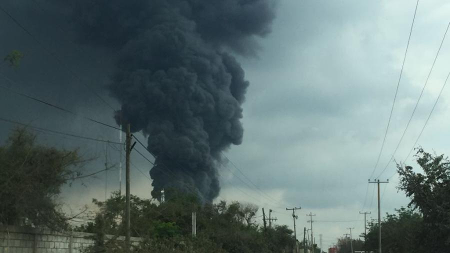 Empresa que almacena sustancias t&oacute;xicas se incendia