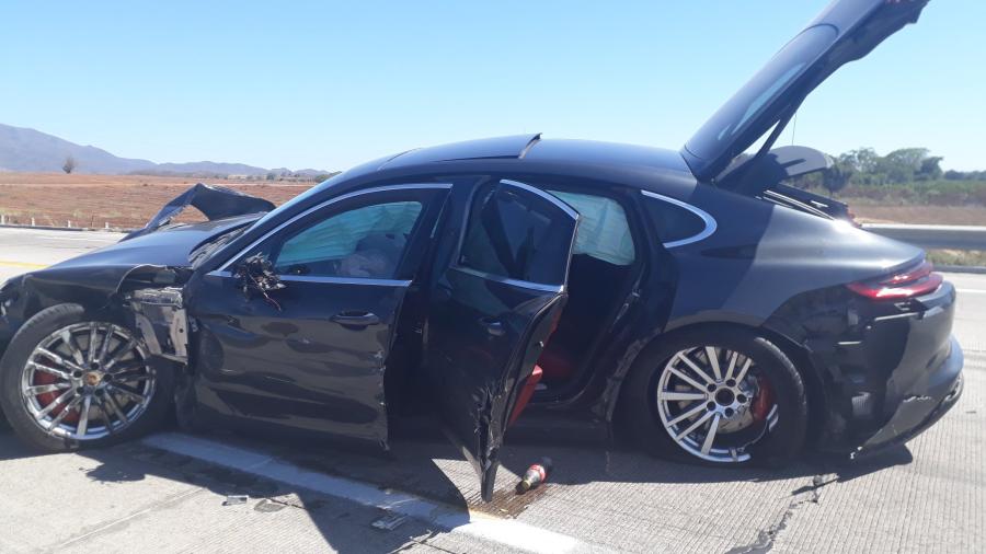 Pancho Barraza sufre accidente automovilísitco, sale ileso