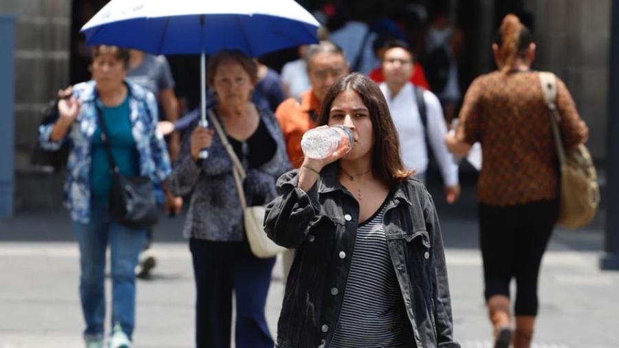 Exhorta Protecci&oacute;n Civil a protegerse por altas temperaturas