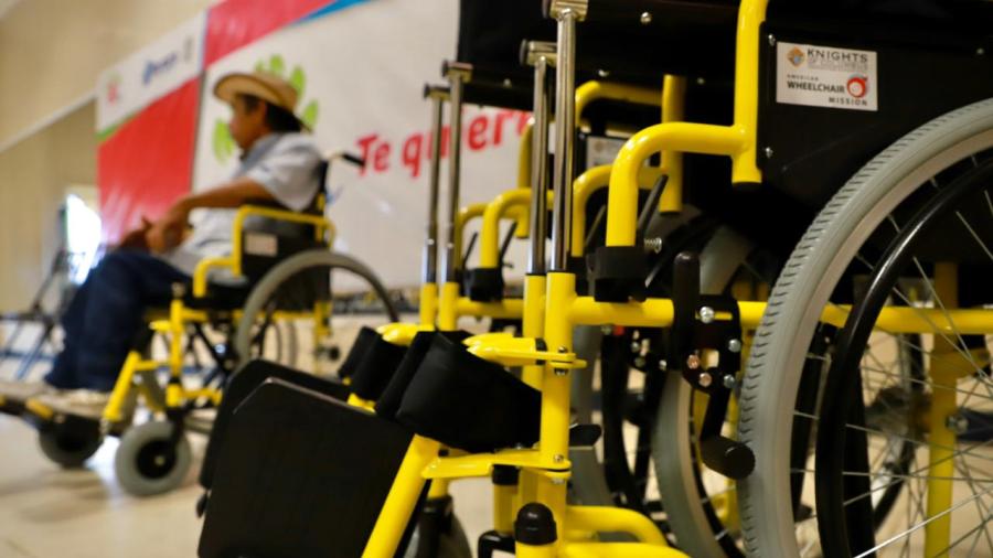 CRIT Tamaulipas entrega sillas de ruedas a DIF Altamira