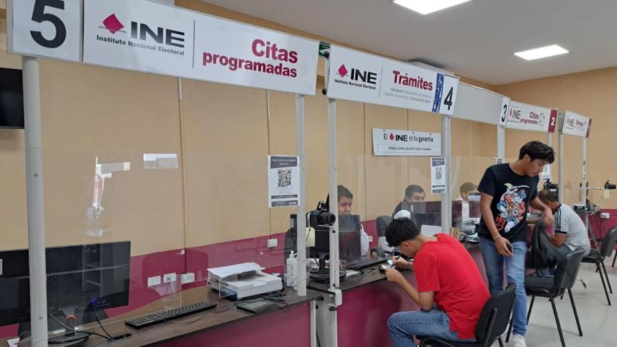 INE amplia horarios, hasta los sábados podrás realizar tu trámite