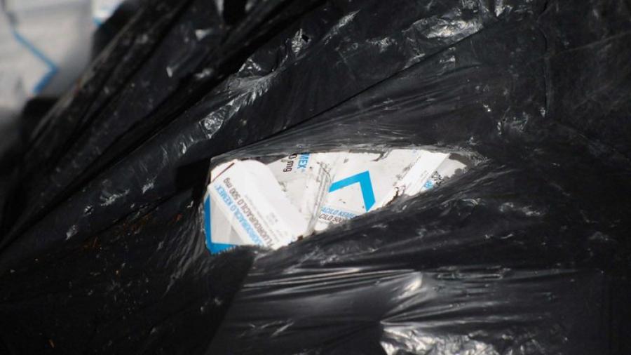 Encuentran bolsas con medicamentos oncológicos en la CDMX 