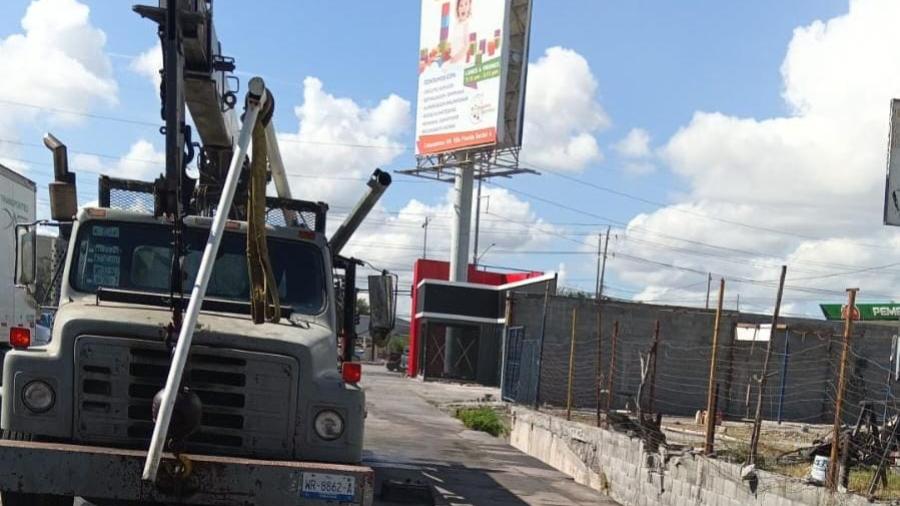 Repara Gobierno de Reynosa alumbrado público dañado por choques vehiculares