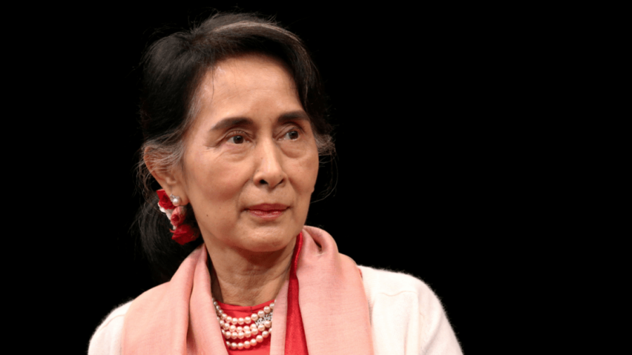 Condenan a prisión en Birmania a Aung San Suu Kyi; Premio Nobel de la Paz