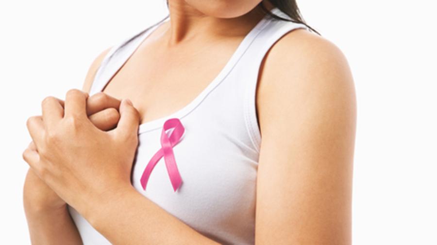 Invitan a mujeres a prevenir cáncer de mama