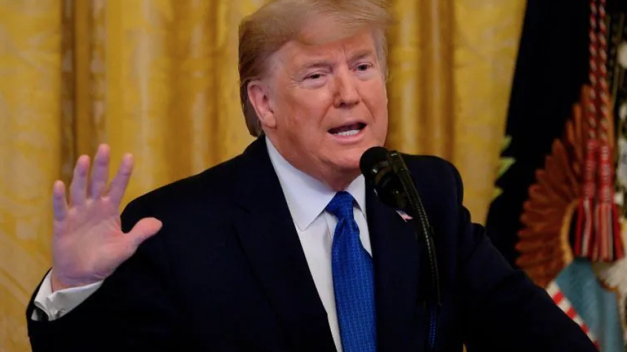 Trump califica como “desastre total” el proceso de los demócratas en las primarias