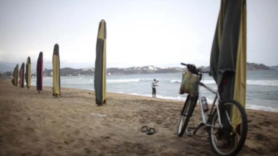 Mantiene alerta PC en costas del Pacífico tras erupción de volcán en Tonga