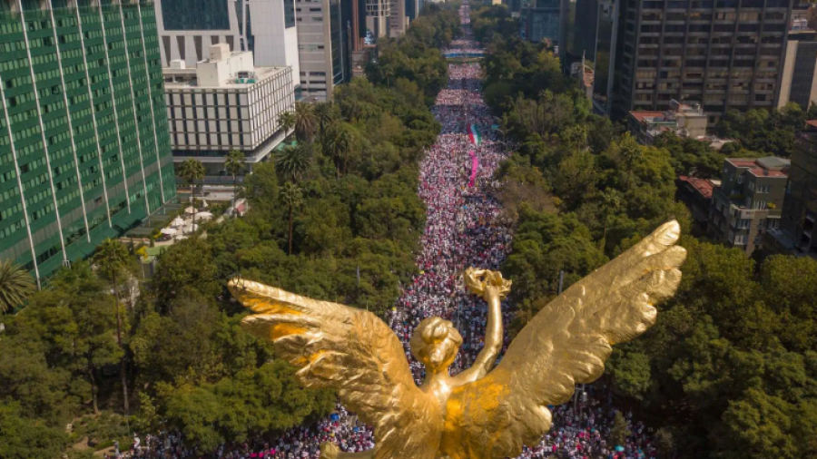 Marcha por el INE fue "striptease político público del conservadurismo": AMLO 