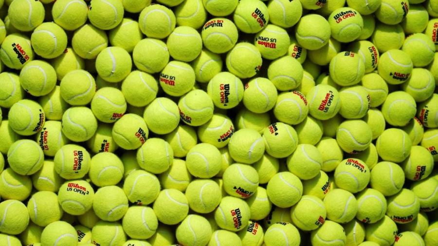 ¿De qué color son las pelotas de tenis?