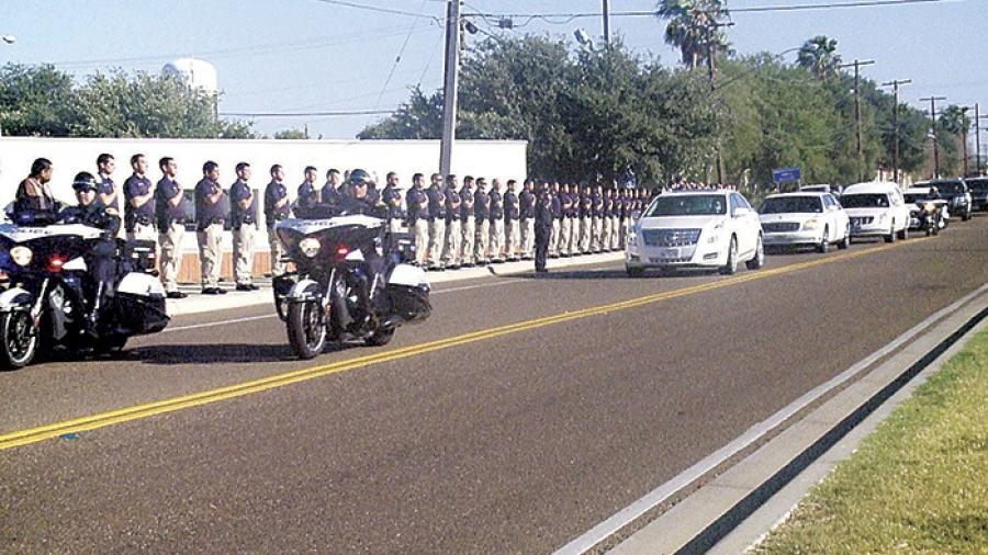 Dan último adiós a policía municipal