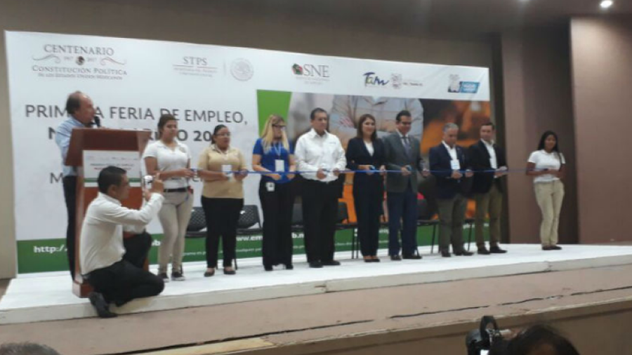 Inicia feria del empleo Nuevo Laredo 2017