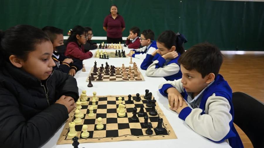 Inscríbete en el Torneo Municipal de Ajedrez