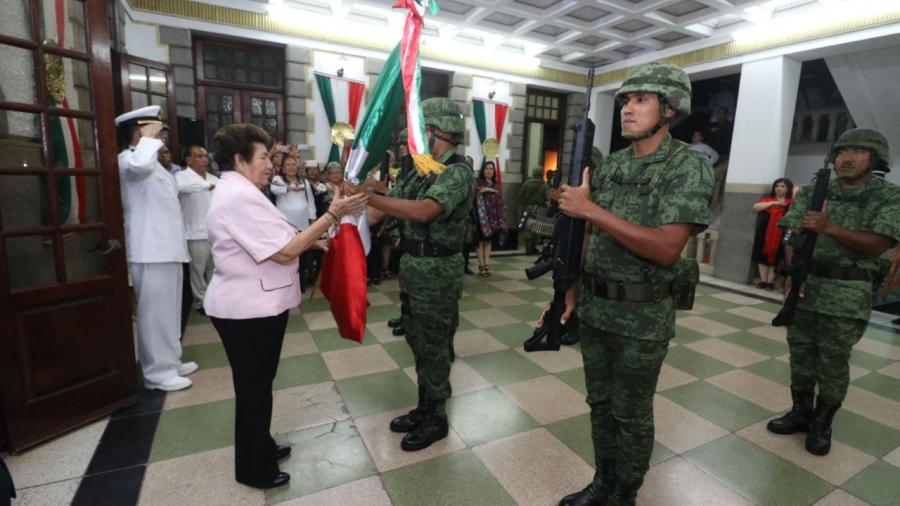 Celebra Magdalena Peraza grito de Independencia
