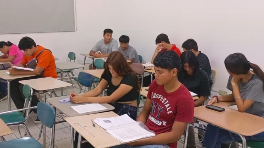 Invitan a mayores de 15 años a concluir su primaria y secundaria