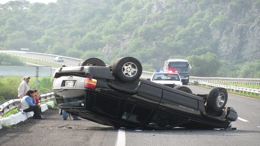 Accidentes automovil&iacute;sticos se elevan un 20% en diciembre