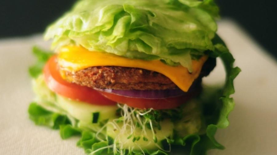 Migración deja sin pan a McDonald´s