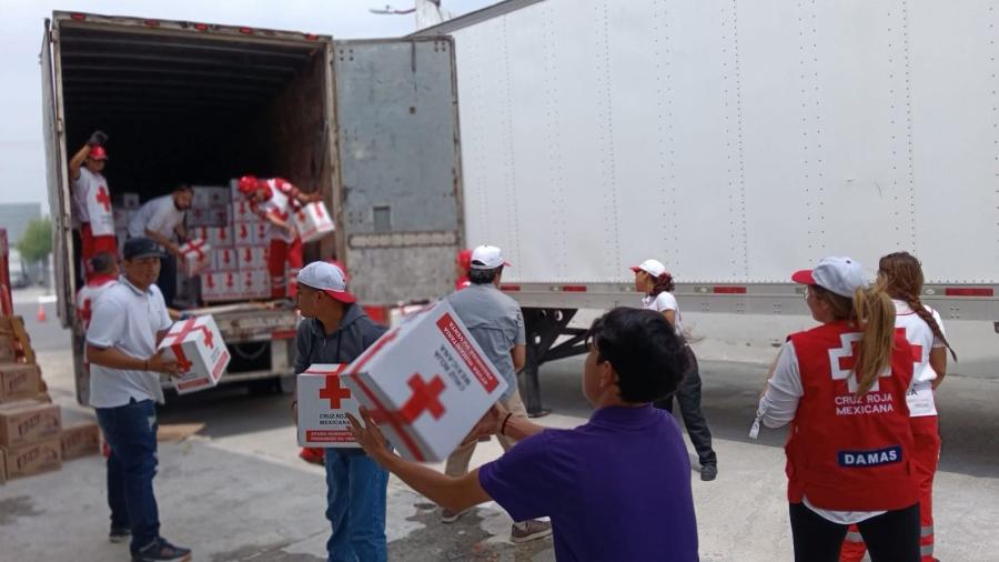 Cruz Roja recibe ayuda humanitaria para los damnificados por lluvias