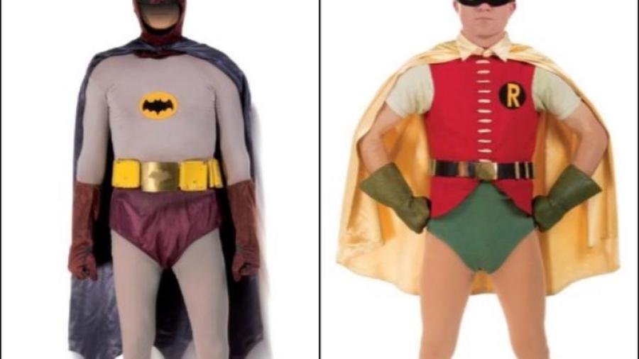 Subastan disfraces originales de Batman y Robin
