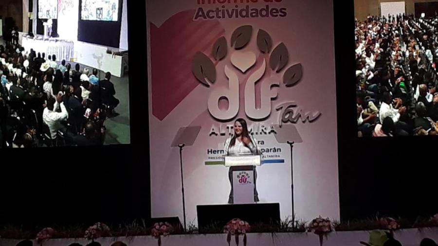 Alma Laura Hernández Amparan, rinden el segundo informe de actividades, al frente del sistema DIF Altamira