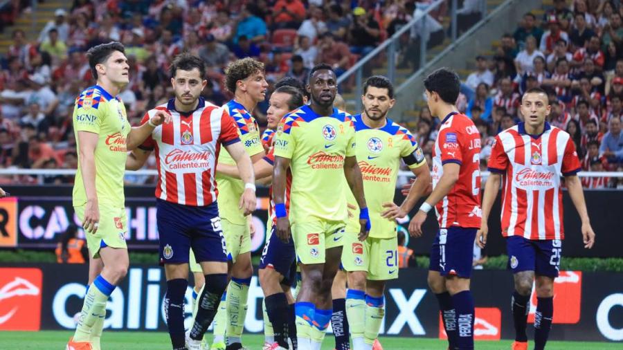 América y Chivas empatan y dejan todo para la vuelta en el Azteca