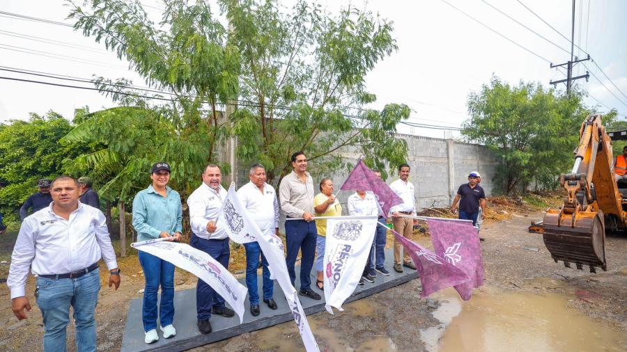 Rehabilita Gobierno de Carlos Peña Ortiz drenaje en Fraccionamiento Reynosa y Almaguer 