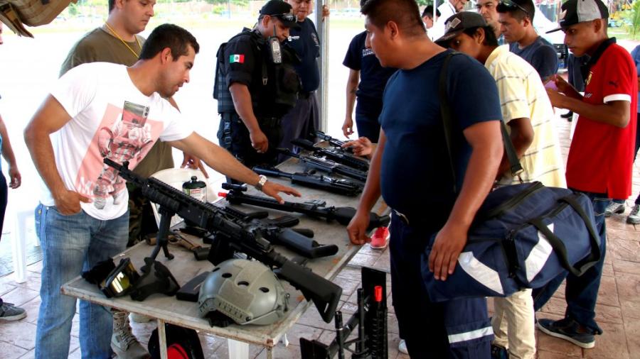 Realizan feria de empleo reclutar aspirantes a PEA 