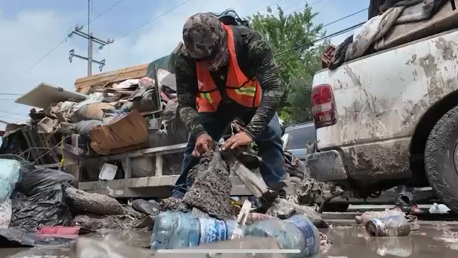 Personal de Servicios Públicos Primarios Reynosa continúan con los trabajos de limpieza en las colonias afectadas