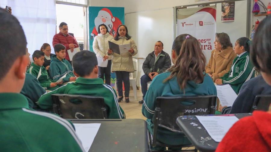 Realizan Maratón por la Lectura en el Día Internacional de la Educación