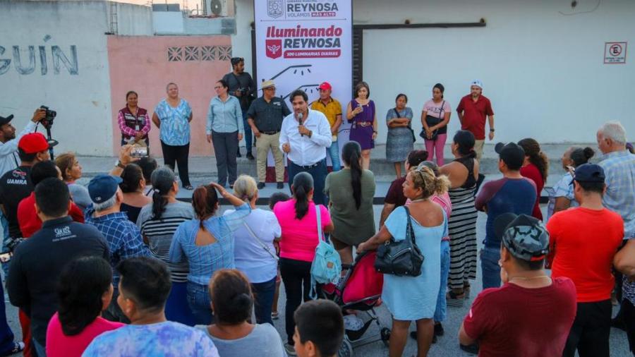 Coloca Alcalde a Reynosa bajo la luz y el bienestar 