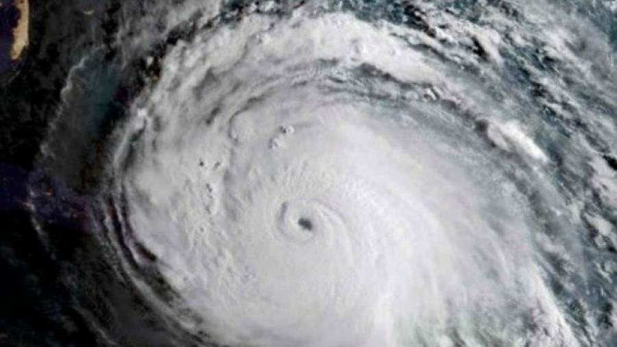 “Héctor”  aumenta a huracán categoría 3
