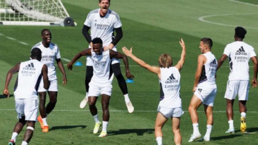 Así entrena el Real Madrid los tiros libres ¡con robots! 