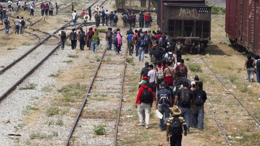 Aumenta el tránsito de migrantes por México: informe